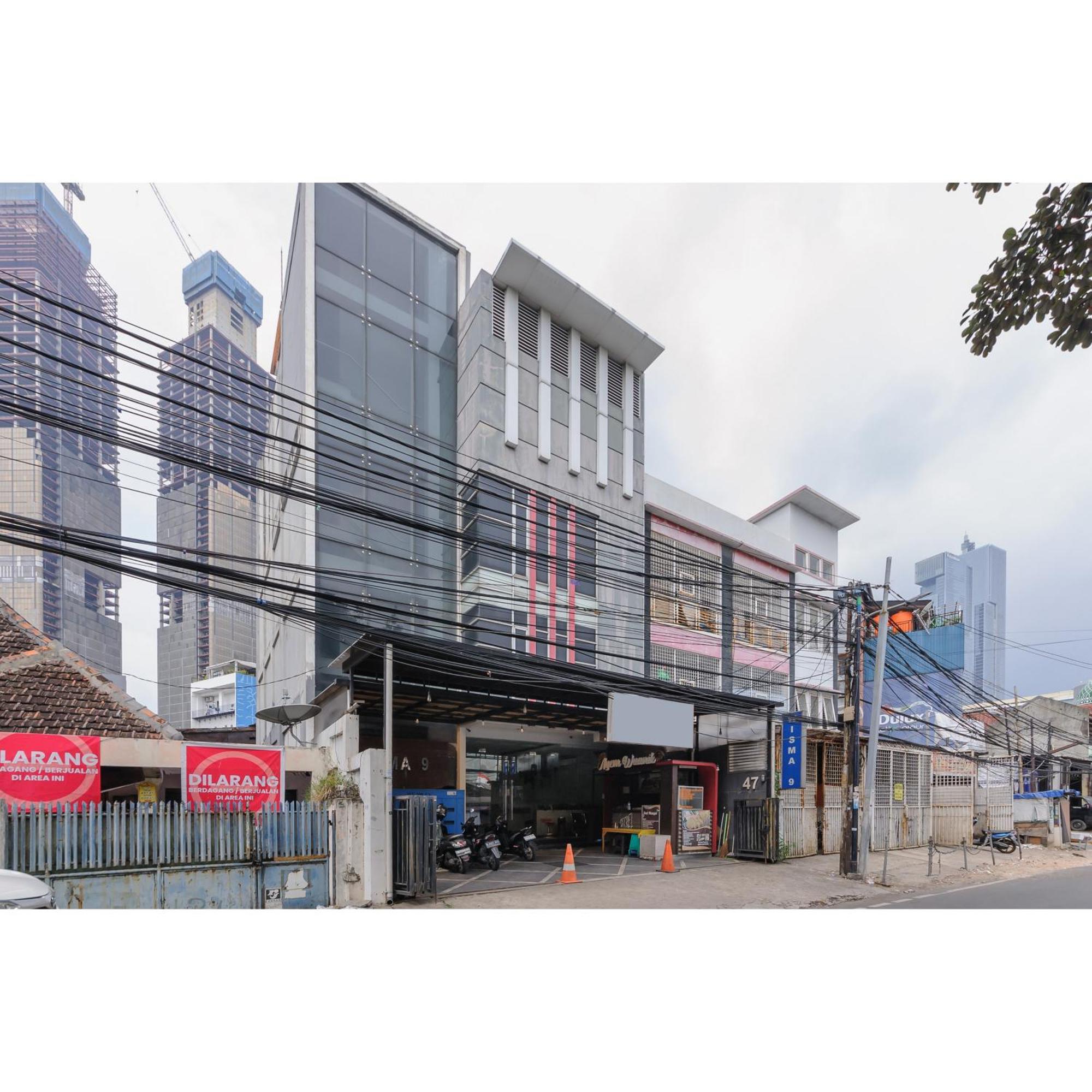 Reddoorz Plus Near Grand Indonesia Jakarta Kültér fotó